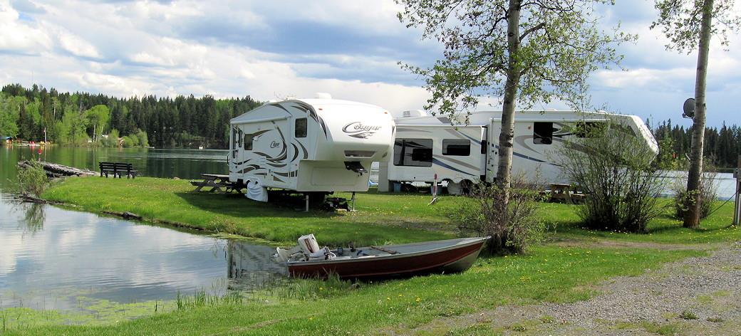 two-RVs-looking-over-lake.jpg